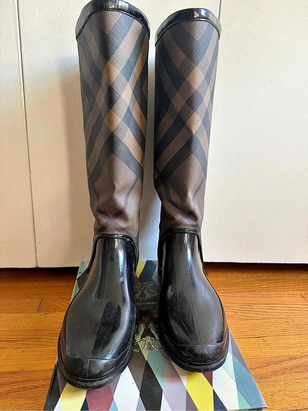 Burberry House Check and Rubber Rain Boots US 7